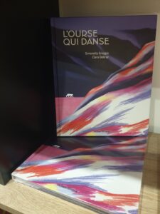 L'ourse qui danse 1 L'ourse qui danse